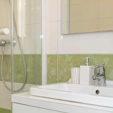 Tanita Apartman Podstrana